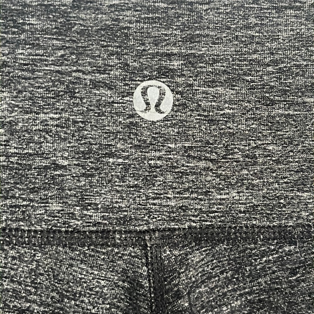 Lululemon Low Rise Wunder Ubder! Heathered grey EUC SIZE 4